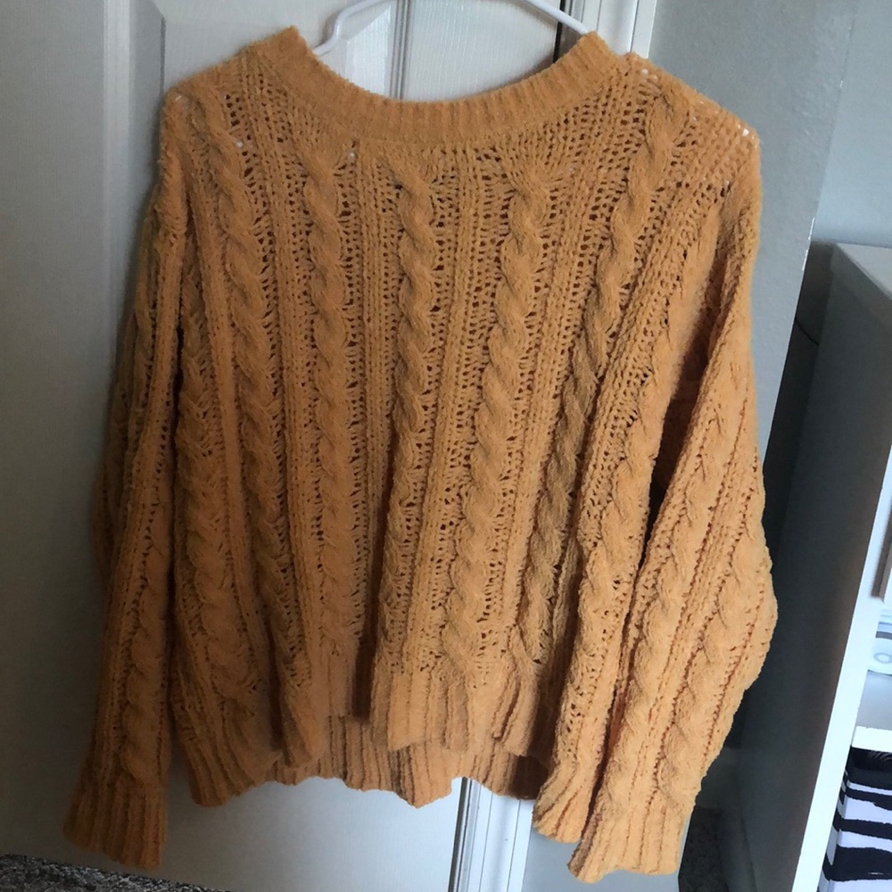 American eagle sweater